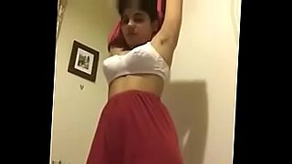 18 18 year girl first time seel pack video