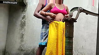 indian sex in bathing