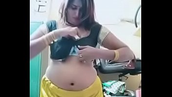 mom in saree and son fuck
