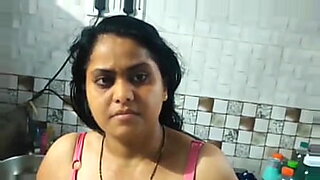 bengali married babe recording her bathing video