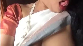 licking her s pussy
