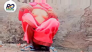 indian mother saree removing