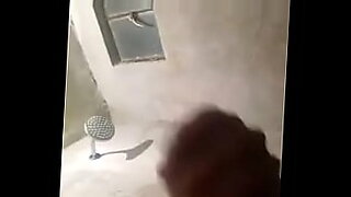 brazzer bathroom xxx moms sister porn videos