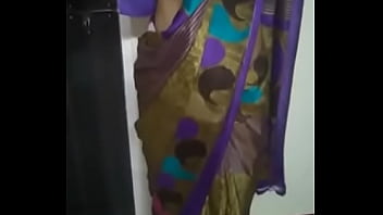 forcely pressing saree aunties boobs