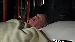sleep seduce son sex free videos