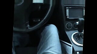 amateur wife suck in the car