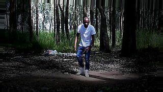 video za kutombana zikizo tafsiliwa kiswahili