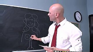 johnny sins fuck the girl infront of her husband