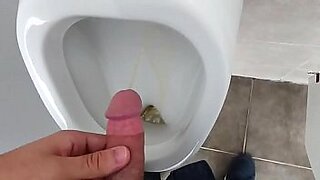 mom asian pissing femdom