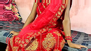 blue saree bhabhi devar in hindi