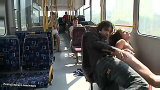 womendick in bus