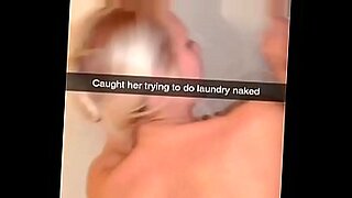 guy wants to expose his naked shy girlfriend while they fuck