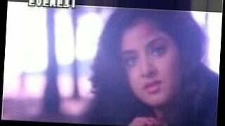 actress radhika apte leaked mms on wattappp