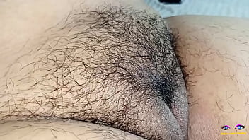 hairy armpits mother