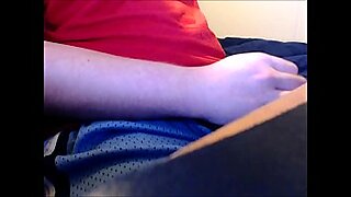 boyfriend grlifriend watching porn movie enjoy pussy fucking