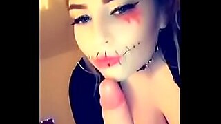 slender nymph is willing to get her cunt pleasured
