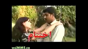 pakistan hot girl kiss ven mila