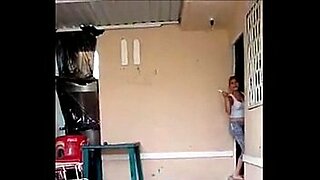 prostituta salaria cristina rumena casa di un cliente roma